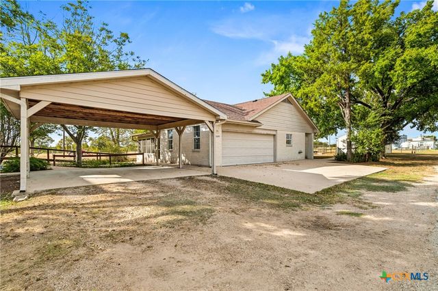 105 Davis Drive, Thorndale, TX 76577