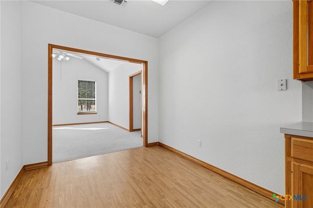 105 Davis Drive, Thorndale, TX 76577