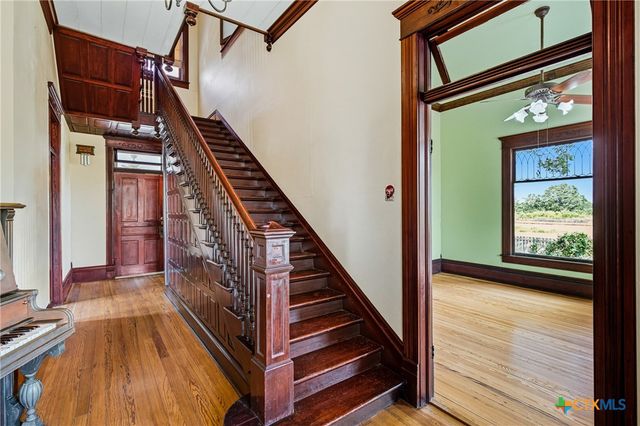 105 Davis Drive, Thorndale, TX 76577