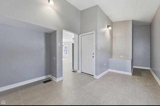 3726 W Mclean Avenue, Chicago, IL 60647