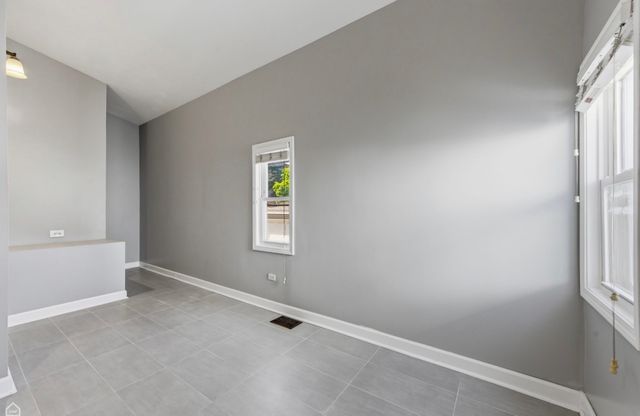 3726 W Mclean Avenue, Chicago, IL 60647