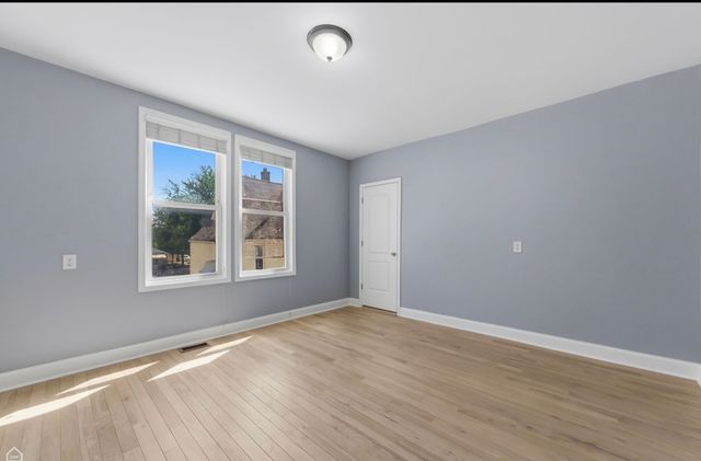 3726 W Mclean Avenue, Chicago, IL 60647