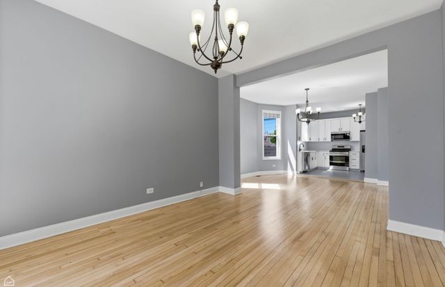 3726 W Mclean Avenue, Chicago, IL 60647