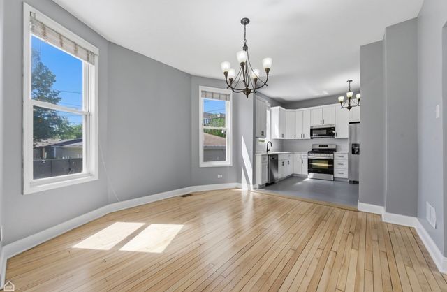 3726 W Mclean Avenue, Chicago, IL 60647