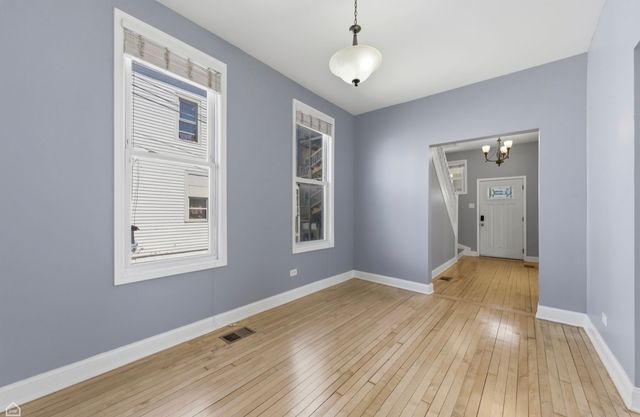 3726 W Mclean Avenue, Chicago, IL 60647