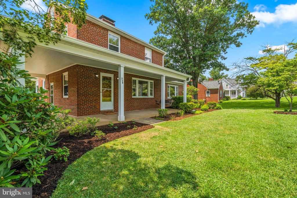 718 E MAIN ST, Middletown, MD 21769