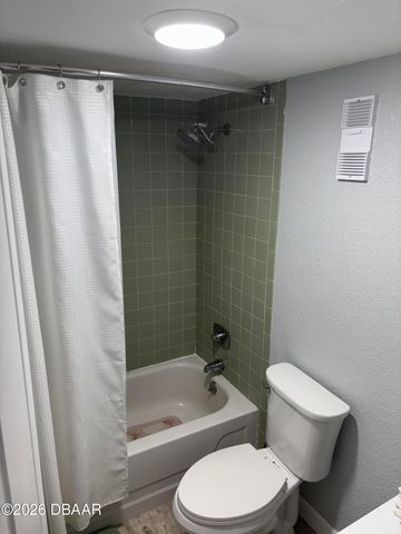 925 N Halifax Ave Apt 307, Daytona Beach, FL 32118