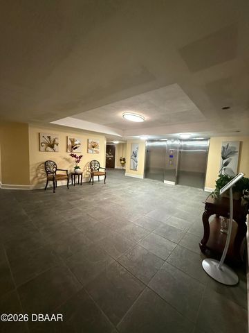 925 N Halifax Ave Apt 307, Daytona Beach, FL 32118