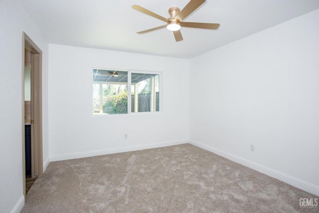 10800 Meacham Road, Bakersfield, CA 93312