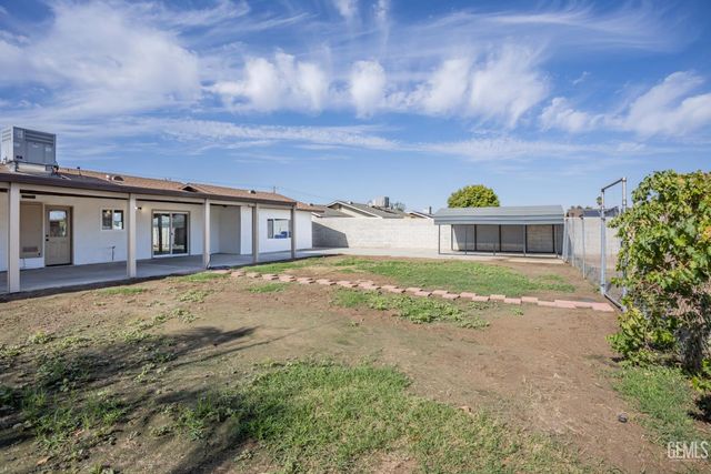 10800 Meacham Road, Bakersfield, CA 93312
