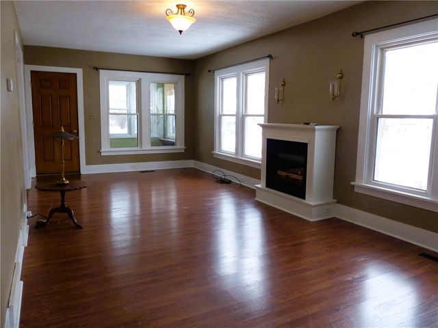 233 West Gibson Street, Canandaigua City, NY 14424