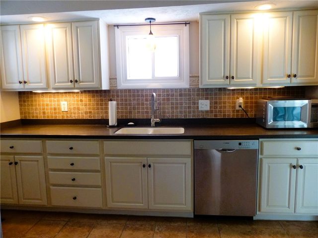 233 West Gibson Street, Canandaigua City, NY 14424