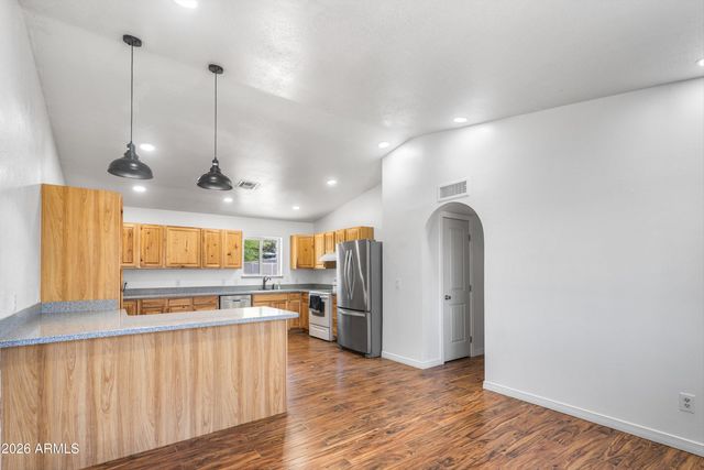 639 N 93RD Street, Mesa, AZ 85207