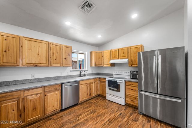 639 N 93RD Street, Mesa, AZ 85207