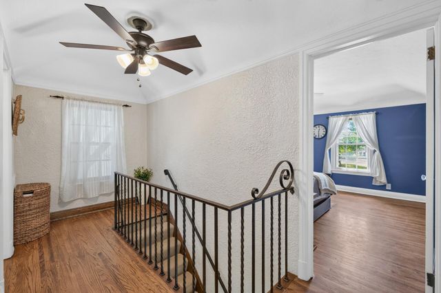 2716 E Minnehaha Parkway, Minneapolis, MN 55406