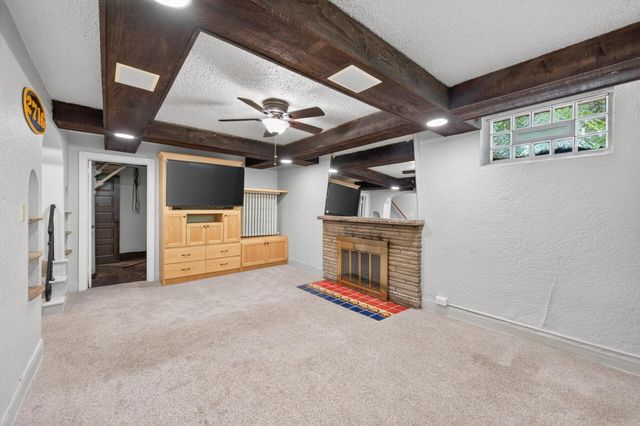 2716 E Minnehaha Parkway, Minneapolis, MN 55406