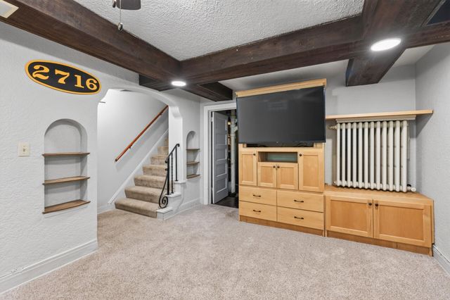 2716 E Minnehaha Parkway, Minneapolis, MN 55406