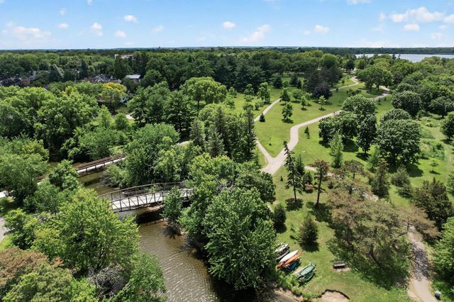 2716 E Minnehaha Parkway, Minneapolis, MN 55406