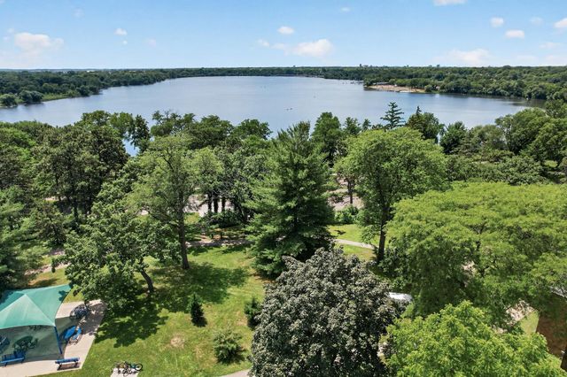 2716 E Minnehaha Parkway, Minneapolis, MN 55406