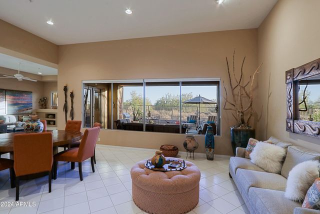6135 E EVENING GLOW Drive, Scottsdale, AZ 85266