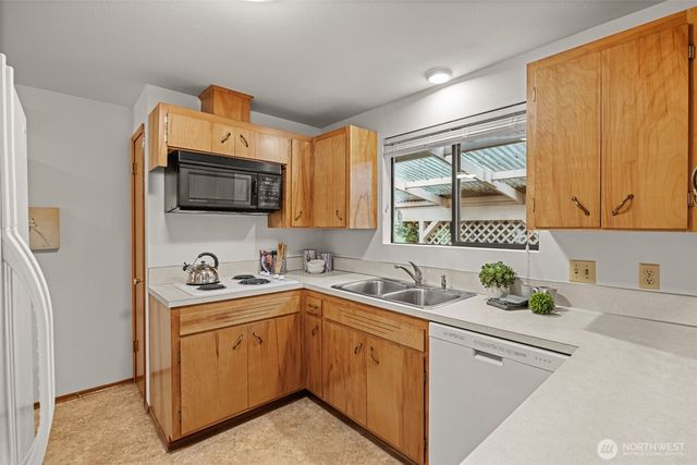 4604 229th Place SW, Mountlake Terrace, WA 98043