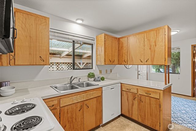 4604 229th Place SW, Mountlake Terrace, WA 98043