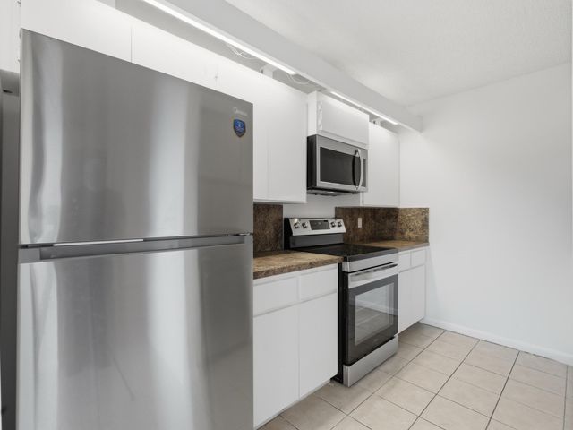 4112 41st Way, West Palm Beach, FL 33407