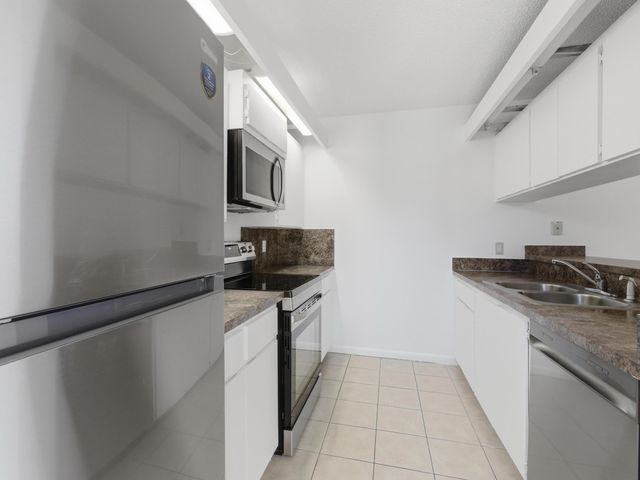 4112 41st Way, West Palm Beach, FL 33407