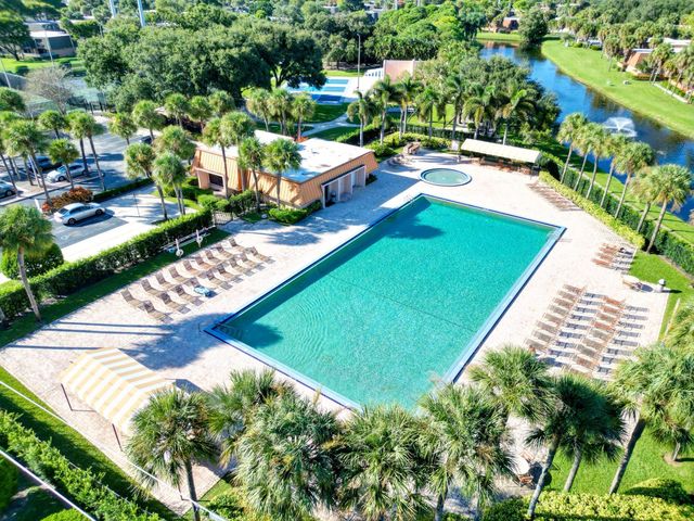 4112 41st Way, West Palm Beach, FL 33407