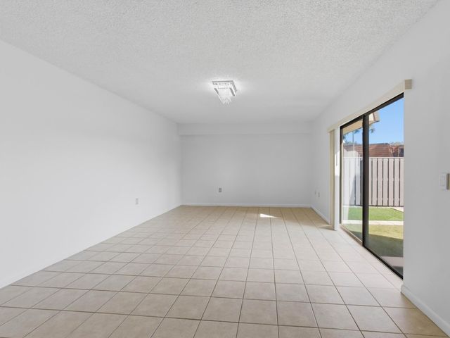 4112 41st Way, West Palm Beach, FL 33407