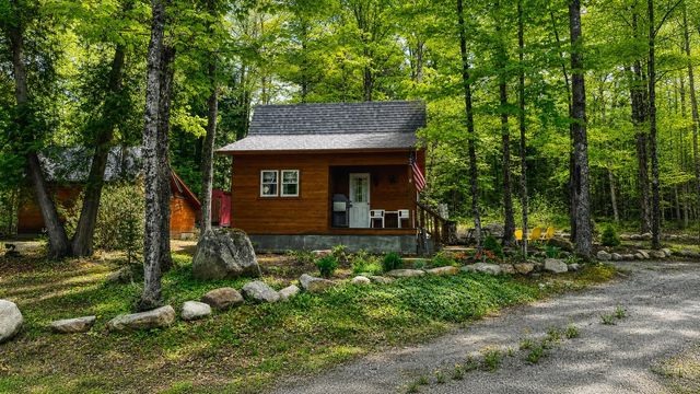 27 Birch Point S, Morgan, VT 05853
