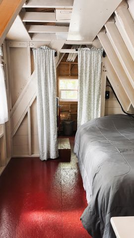 27 Birch Point S, Morgan, VT 05853