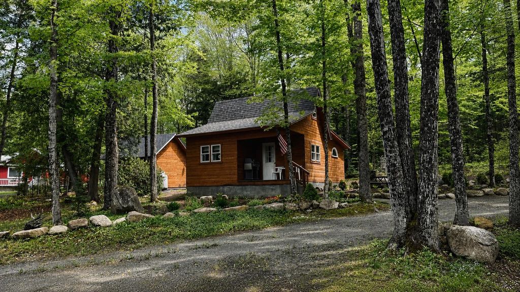 27 Birch Point S, Morgan, VT 05853