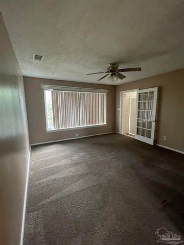 701 Montclair Rd, Pensacola, FL 32505