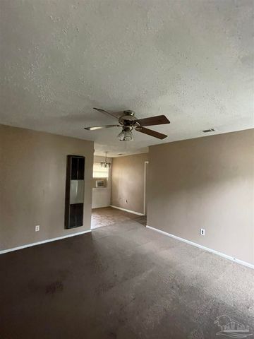 701 Montclair Rd, Pensacola, FL 32505