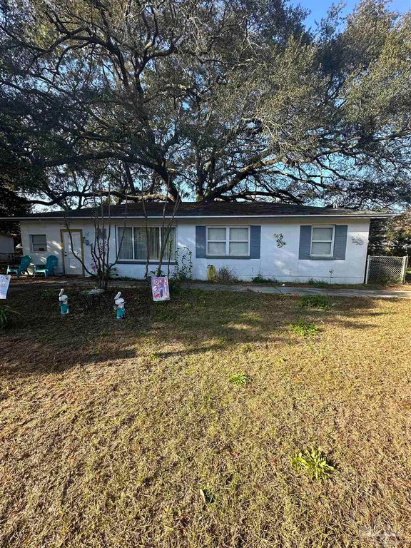 701 Montclair Rd, Pensacola, FL 32505