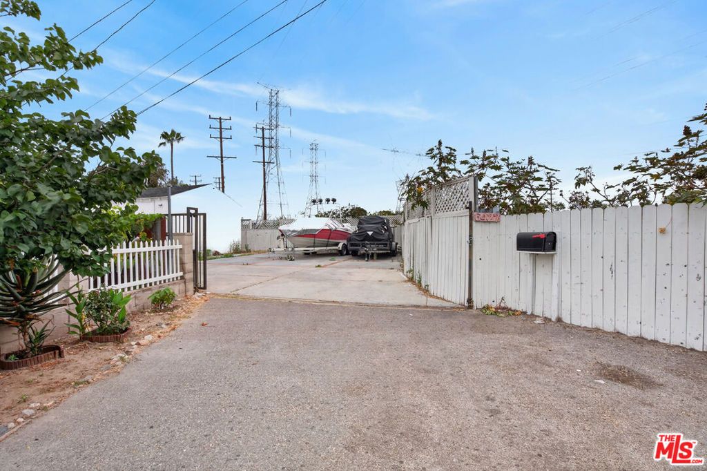 6427 Klump Avenue, North Hollywood, CA 91606 — photo 4