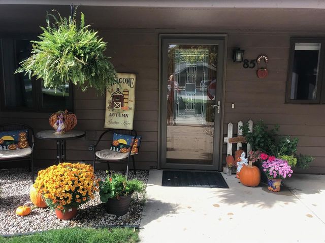 85 SPENCER VILLAGE COURT, Appleton, WI 54914