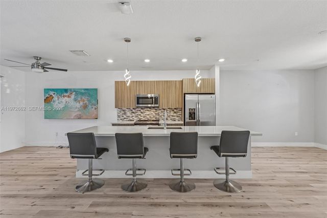 10455 NW 82nd Street 4, Doral, FL 33178