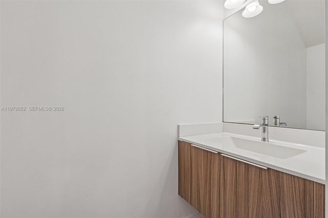 10455 NW 82nd Street 4, Doral, FL 33178