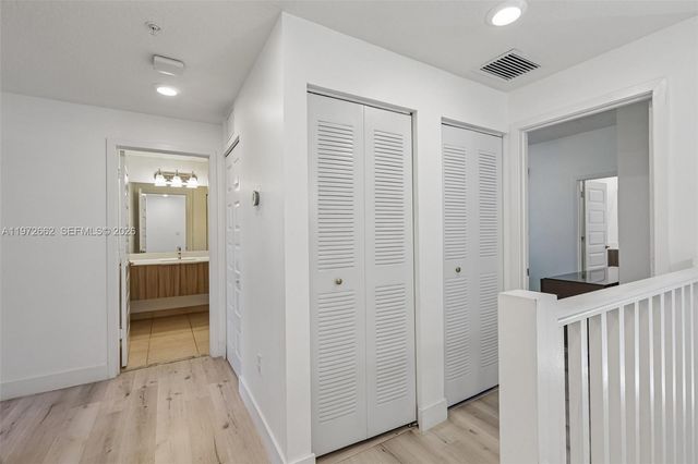 10455 NW 82nd Street 4, Doral, FL 33178