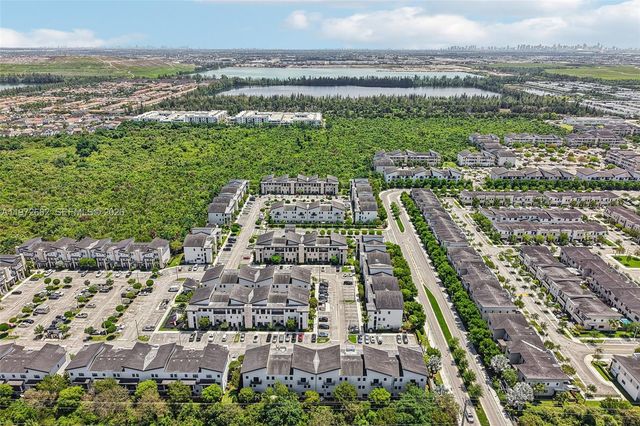 10455 NW 82nd Street 4, Doral, FL 33178