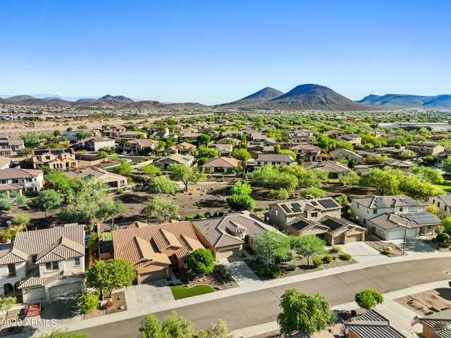 13388 W CHAPAROSA Way, Peoria, AZ 85383