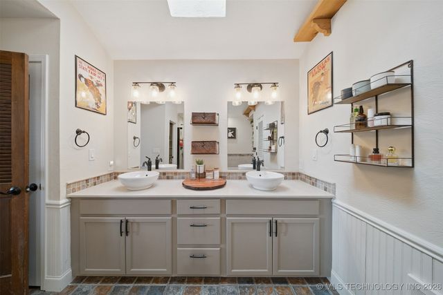 4665 W 103rd Street N, Sperry, OK 74073