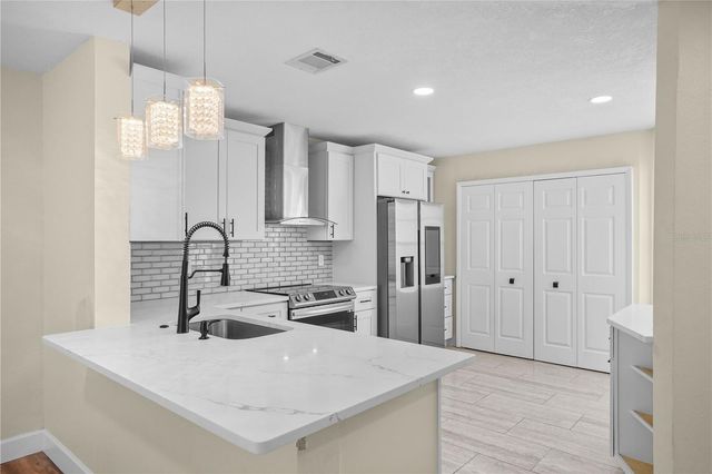 2823 BOULDER FALLS COURT, Apopka, FL 32703