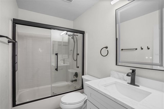 2823 BOULDER FALLS COURT, Apopka, FL 32703