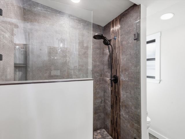 1006 NEWELL Drive, Hudson Oaks, TX 76087