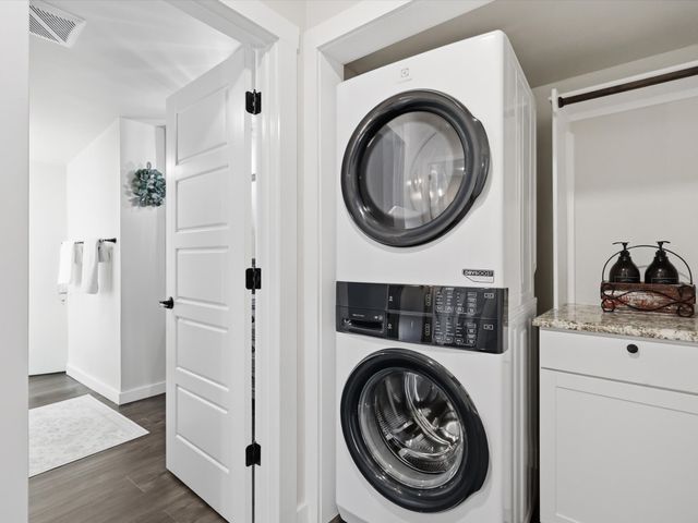 1006 NEWELL Drive, Hudson Oaks, TX 76087