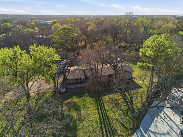 1006 NEWELL Drive, Hudson Oaks, TX 76087