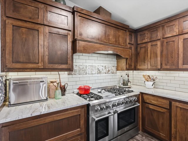 1006 NEWELL Drive, Hudson Oaks, TX 76087